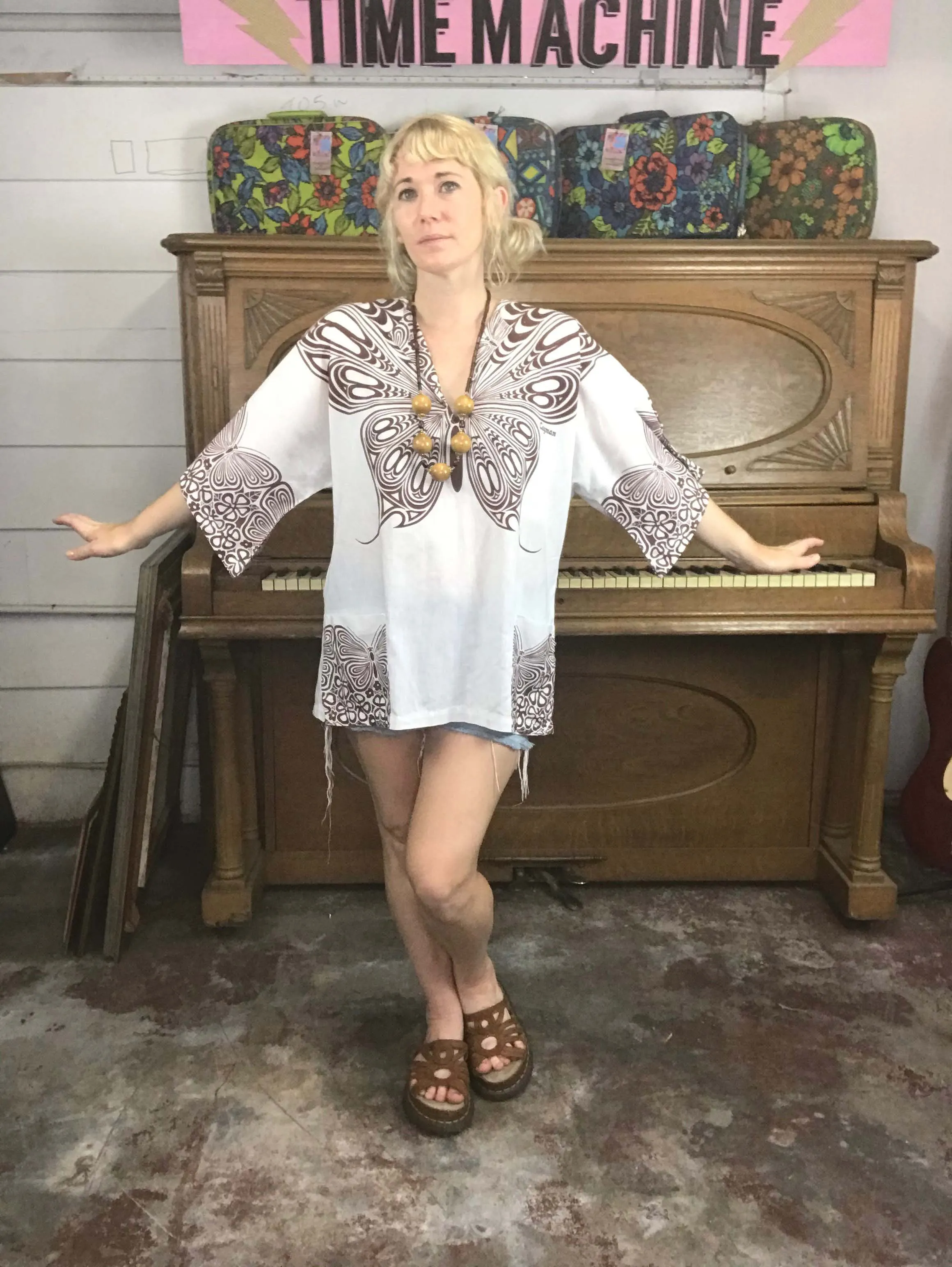 Vintage 70s | Butterfly Hippie Boho Dashiki Bell Sleeve Shirt Blouse | Free Size