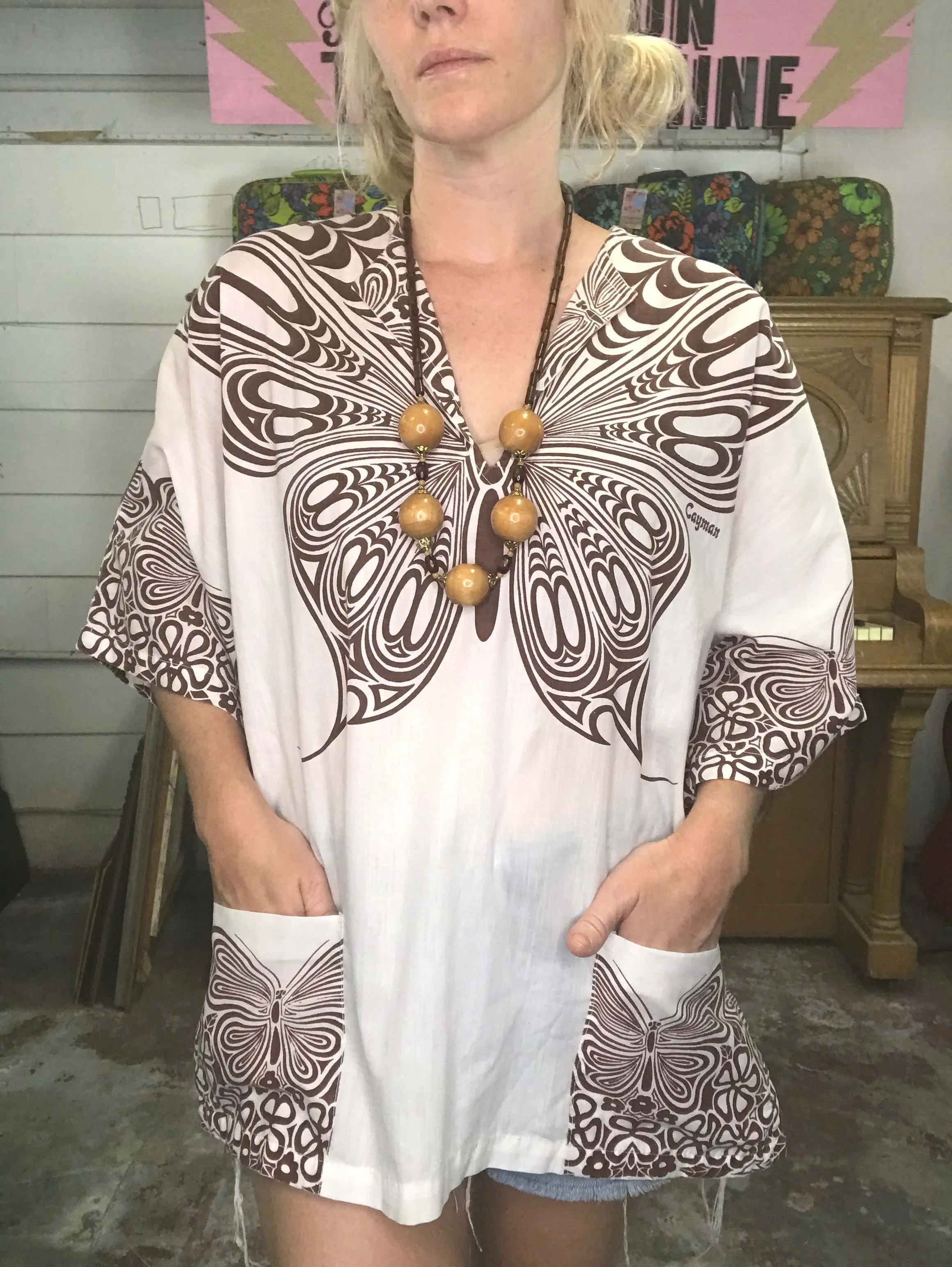 Vintage 70s | Butterfly Hippie Boho Dashiki Bell Sleeve Shirt Blouse | Free Size